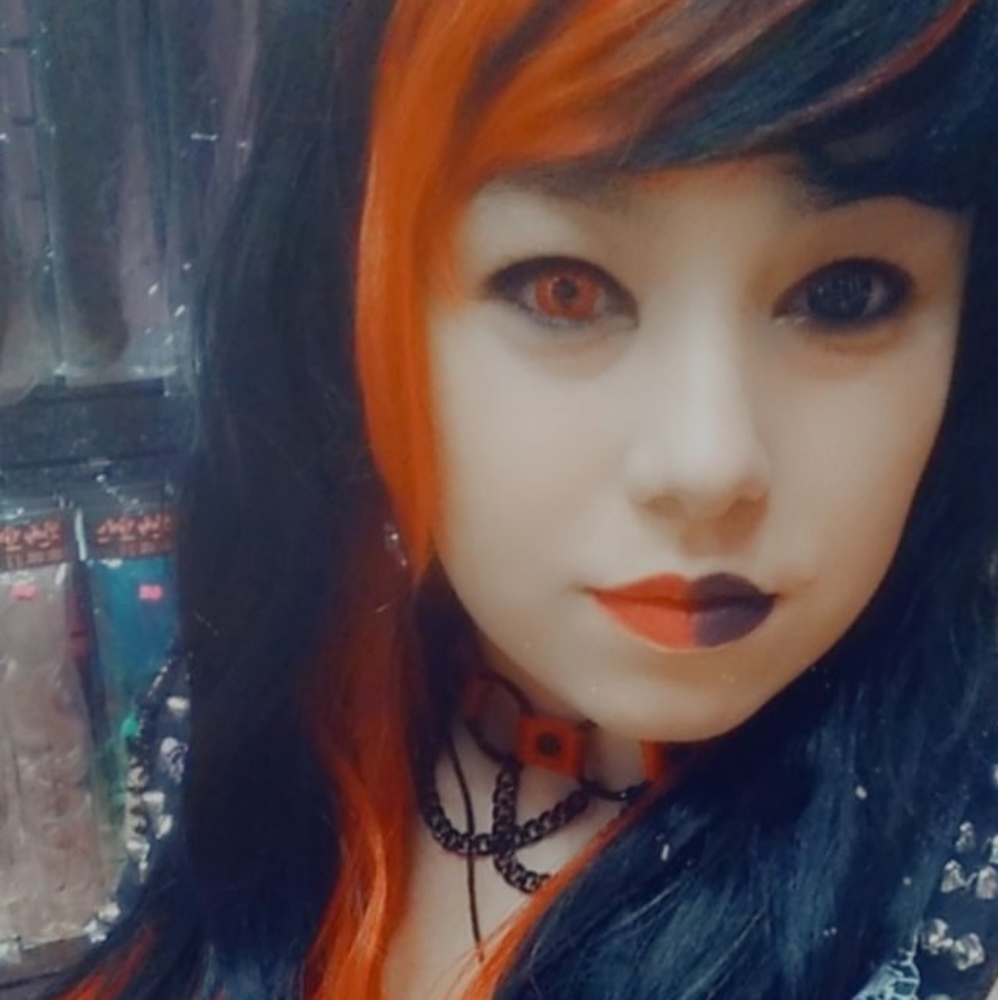 Meet your Posher, Lexx